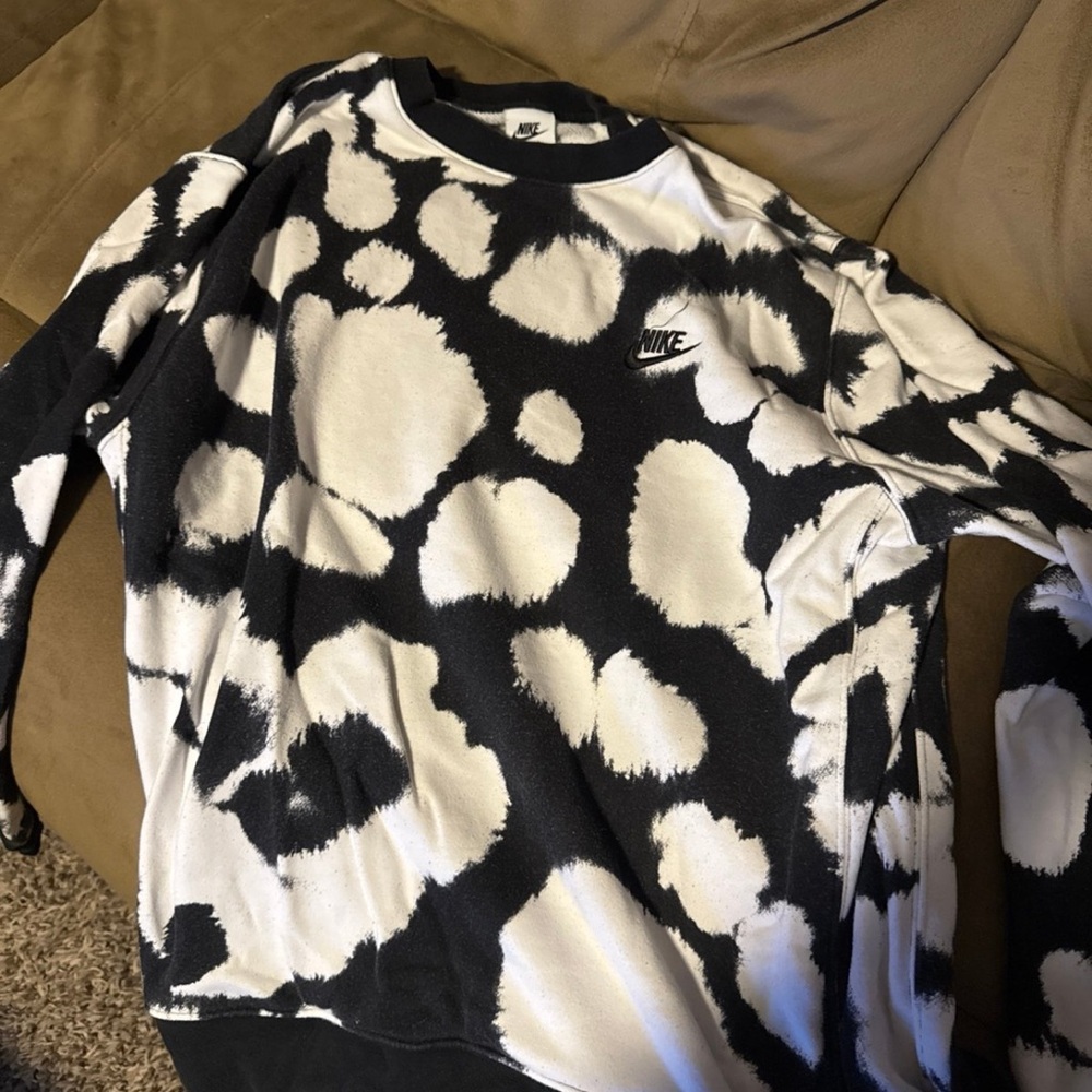 Nike Black and White Men's Sweater